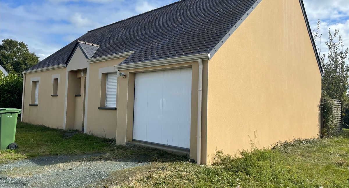 Le même pavillon après réfection de sa toiture